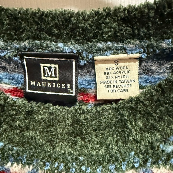 Vintage Maurice’s red,green,blue design wool blend sweater women’s small - Picture 3 of 3
